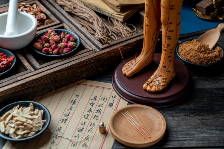 Read more about the article נפלאות הרפואה הסינית: כל היתרונות בשיטת הרפואה העתיקה – שנשארה רלוונטית עד היום